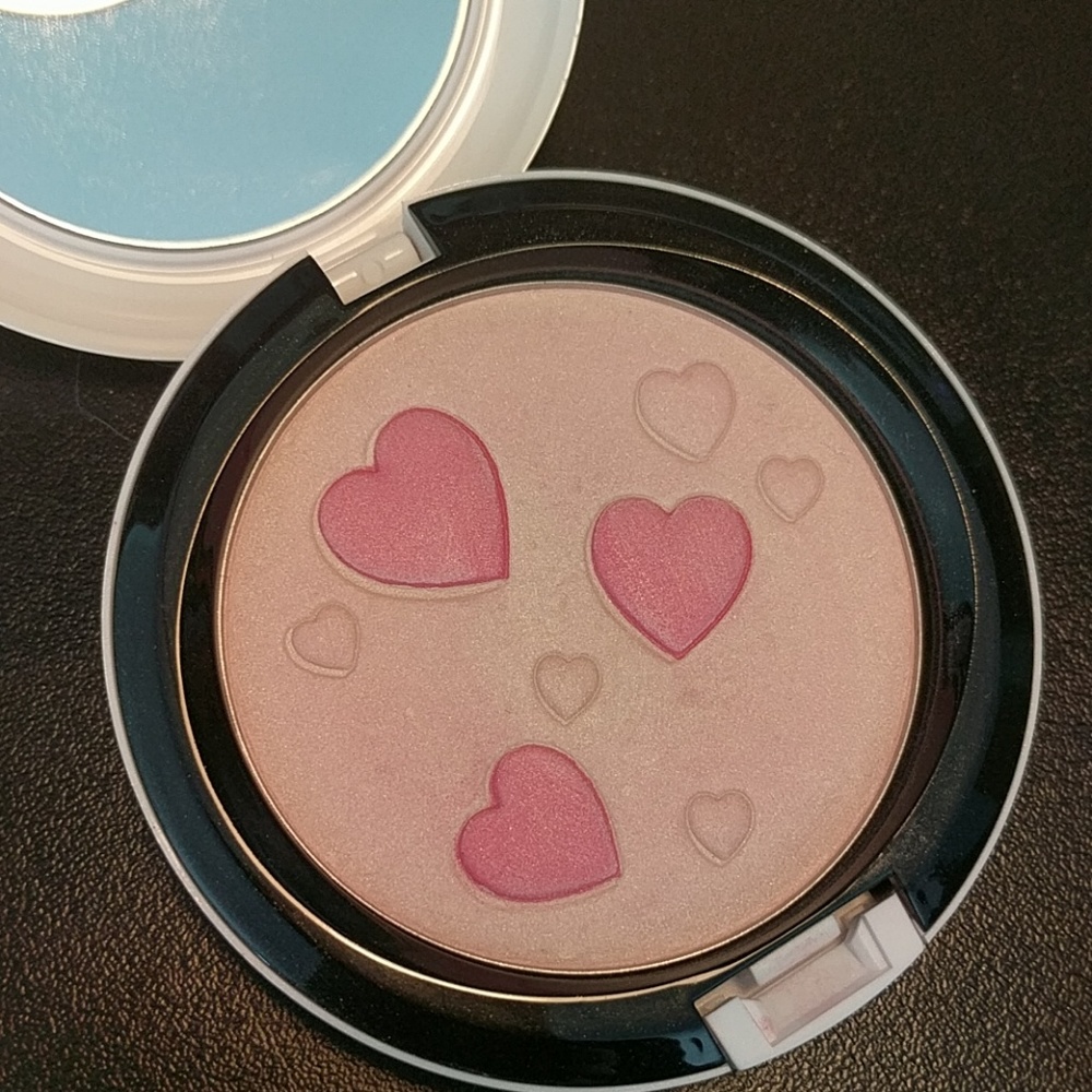 Mac pearlmatte face powder veronica's blush
